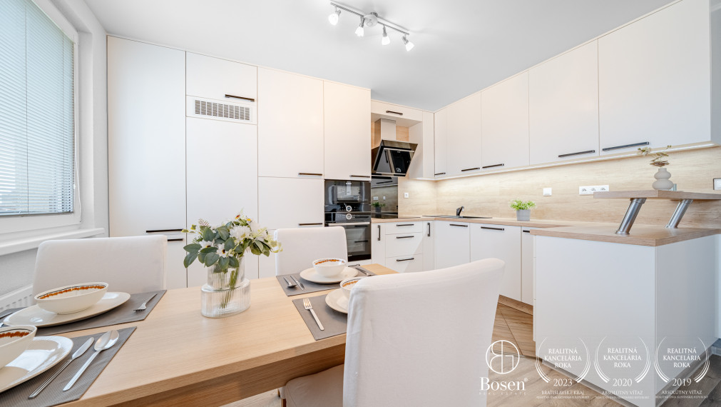 BOSEN | PREDANÉ - 3 izbový byt  v Dúbravke