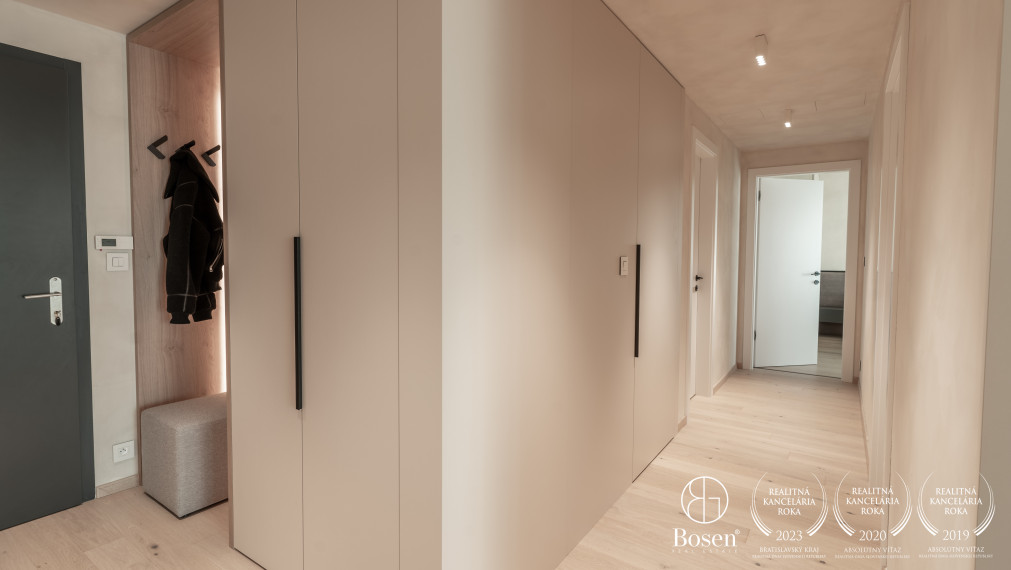 Bosen | Dizajnovo riešený 3-izbový byt s loggiou a výhľadom na Dunaj – Eurovea Riverside, 102,98m²