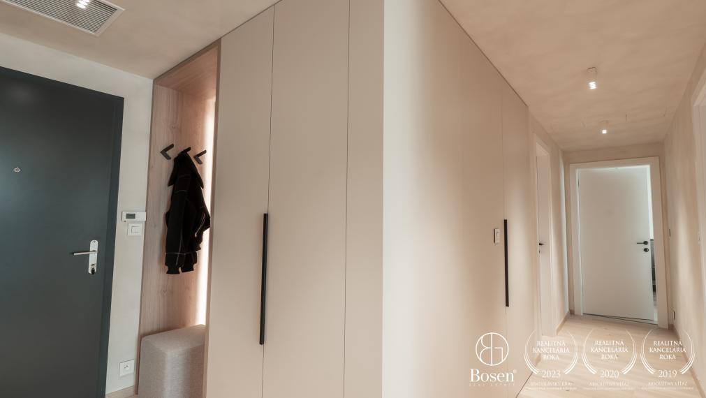 Bosen | Dizajnovo riešený 3-izbový byt s loggiou a výhľadom na Dunaj – Eurovea Riverside, 102,98m²