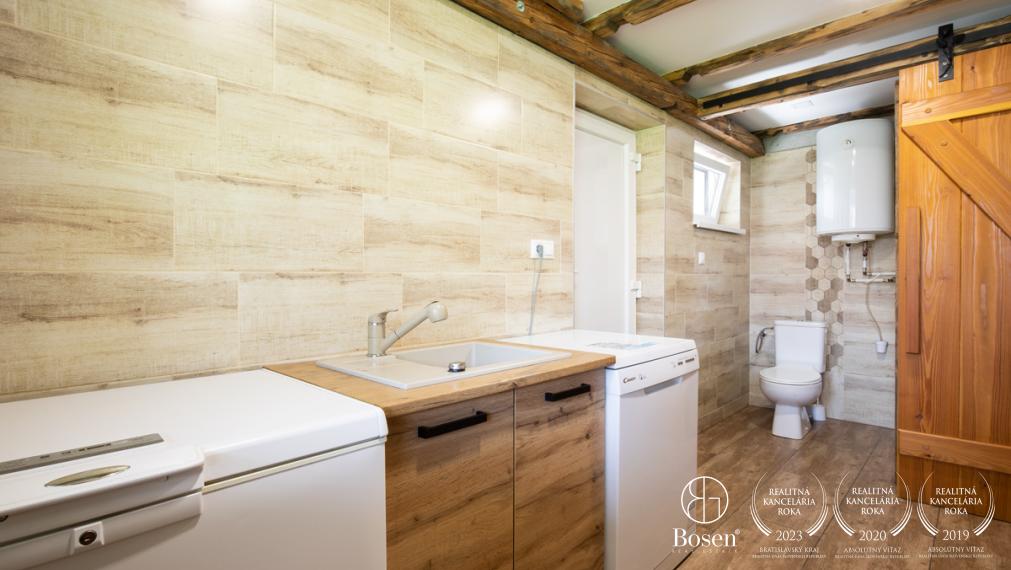 BOSEN | Na predaj poľovnícky dom premenený na Rodinný dom v srdci prírody – Dolný Štál