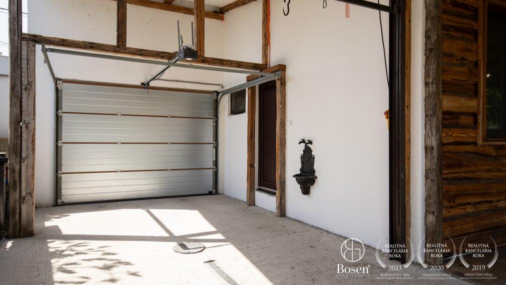 BOSEN | Na predaj poľovnícky dom premenený na Rodinný dom v srdci prírody – Dolný Štál