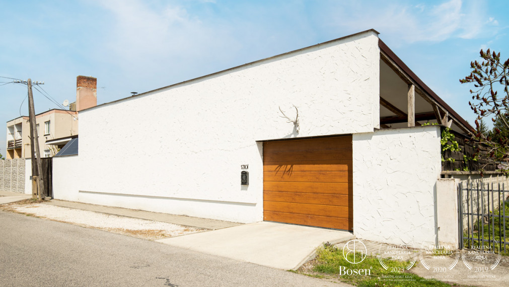 BOSEN | Na predaj poľovnícky dom premenený na Rodinný dom v srdci prírody – Dolný Štál