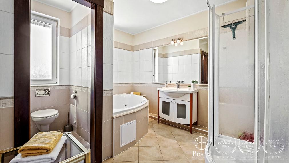 BOSEN | Priestranný, veľkometrážny,3 izbový byt, 105 m2