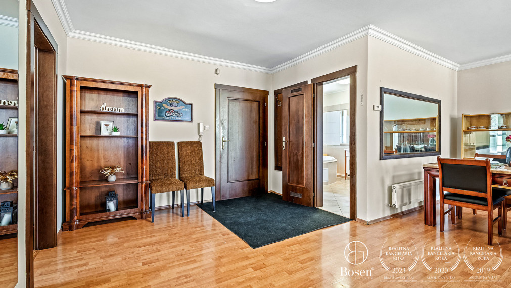 BOSEN | Priestranný, veľkometrážny,3 izbový byt, 105 m2