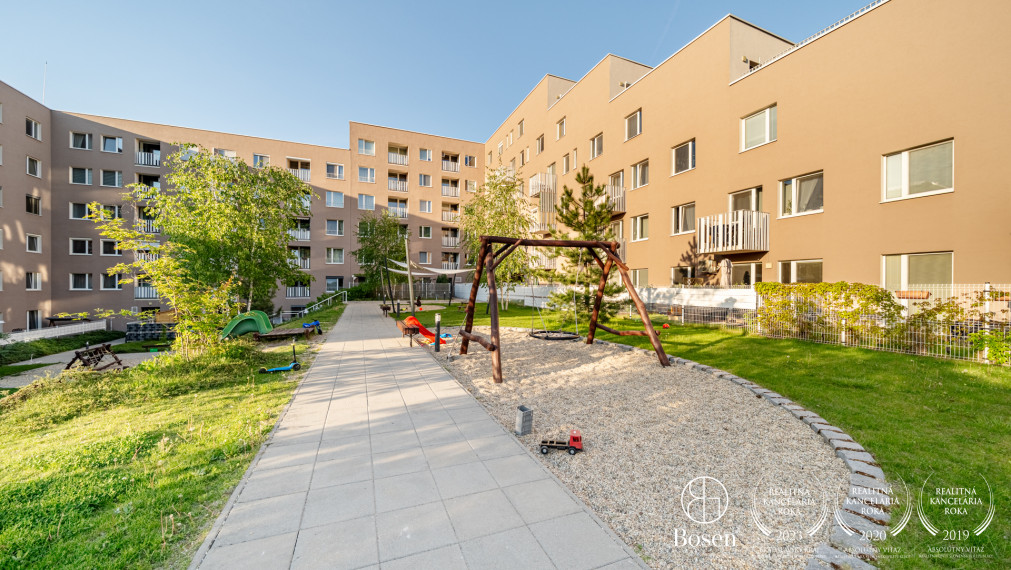 BOSEN | Priestranný 4 izbový byt s veľkou terasou a výhľadom na Devínsku Kobylu, Devínska Nová Ves, 160.88 m2