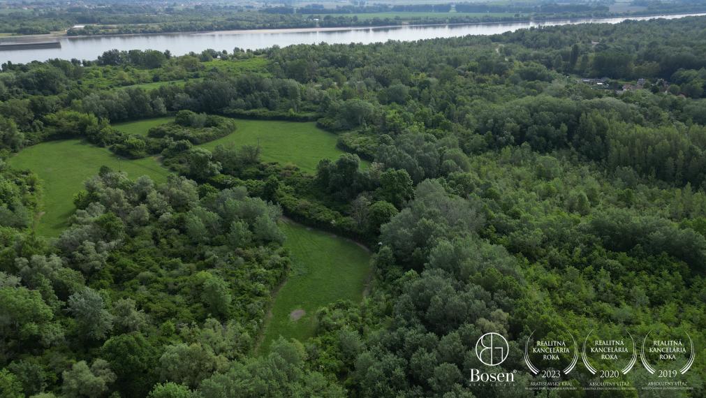 BOSEN | Predaj pozemku 1 072 m2 Gabčíkovo - Prístav