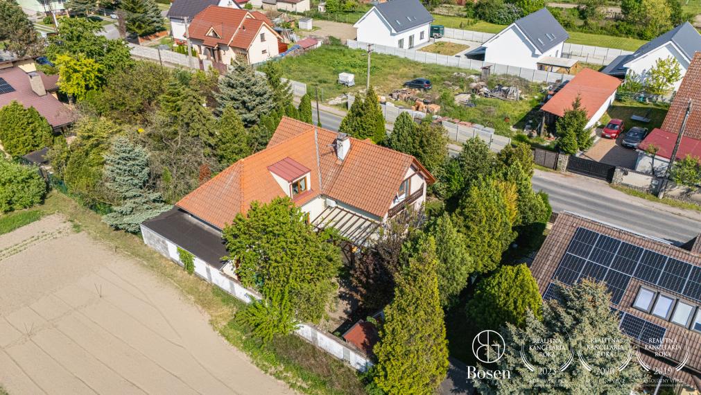 BOSEN | Priestranný rodinný dom v Kalinkove pri Dunajskej Lužnej,vhodný na bývanie aj podnikanie