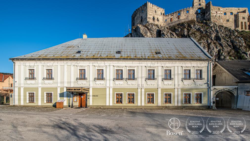 BOSEN | Investičná príležitosť priamo pod Beckovským hradom - Kúria Beckov - Penzión***