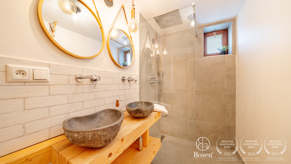 BOSEN |  4 izb. mezonet s terasou a výnimočným interiérom, Staré Mesto, Kozia ul., 126 m2