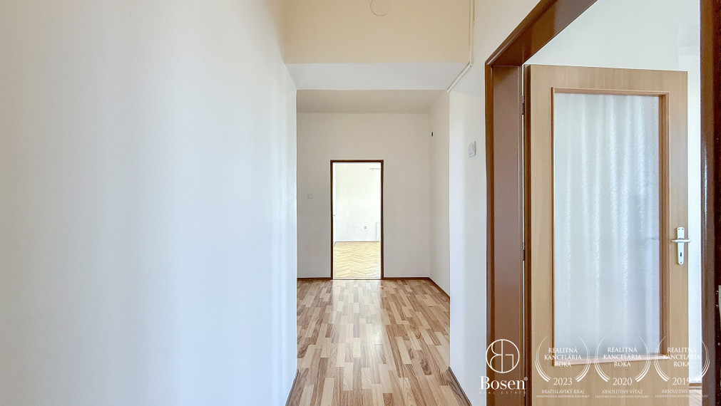 BOSEN | Prenájom rodinného domu, Lučenec, 130m2