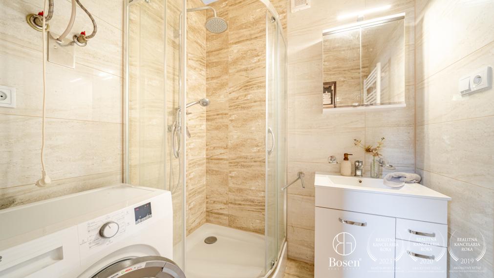 BOSEN| Na predaj 3-izbový rodinný dom so záhradou  Suchá nad Parnou, okres