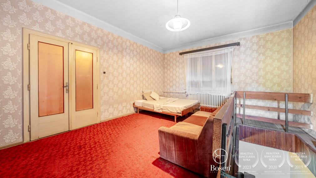 BOSEN| Na predaj 3-izbový rodinný dom so záhradou  Suchá nad Parnou, okres