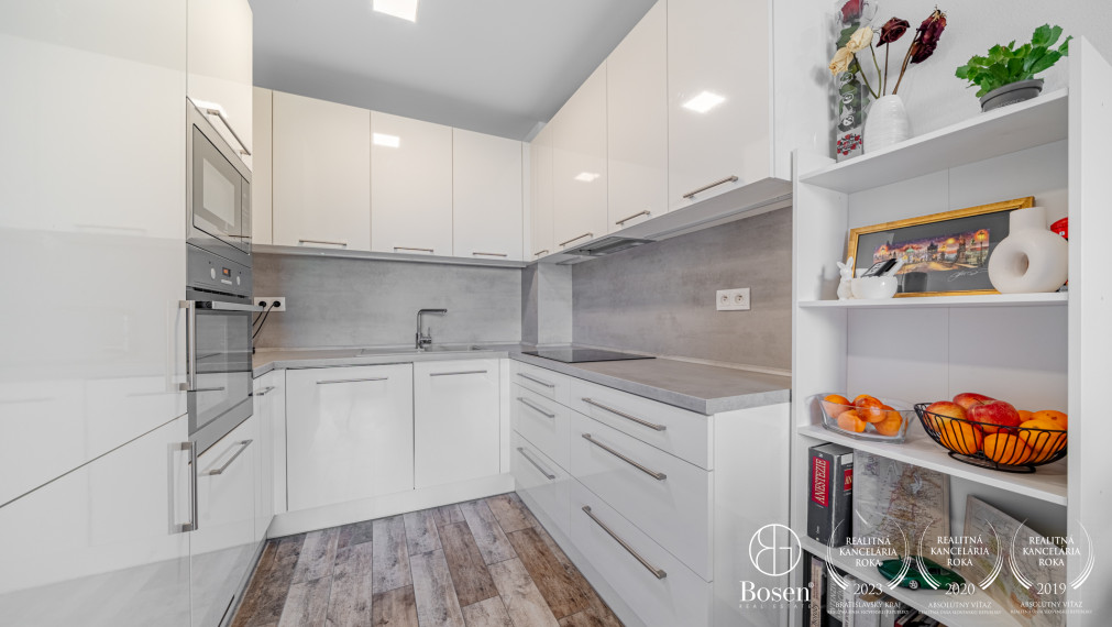 BOSEN|2 izbový byt, dve parkovacie miesta, Lesná ulica, Malacky