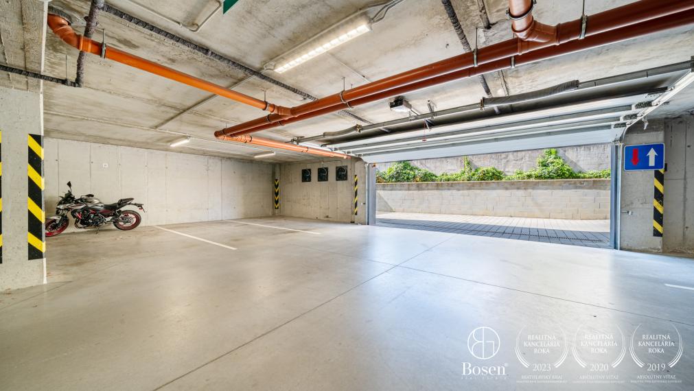 BOSEN|2 izbový byt, dve parkovacie miesta, Lesná ulica, Malacky