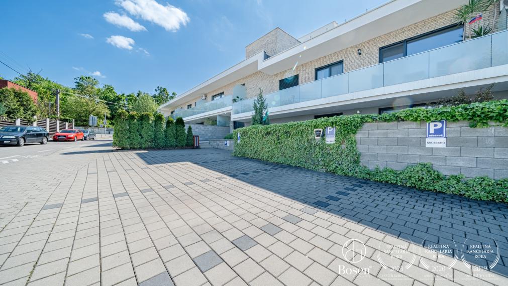 BOSEN|2 izbový byt, dve parkovacie miesta, Lesná ulica, Malacky