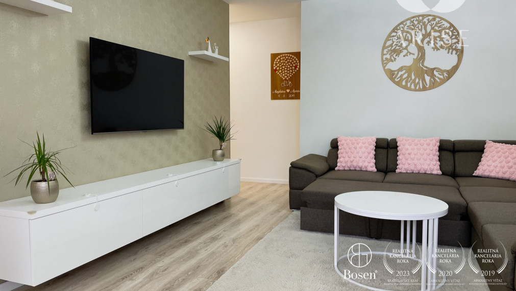 Na predaj novostavba 3-izbového bytu s pozemkom v Malých Bieliciach