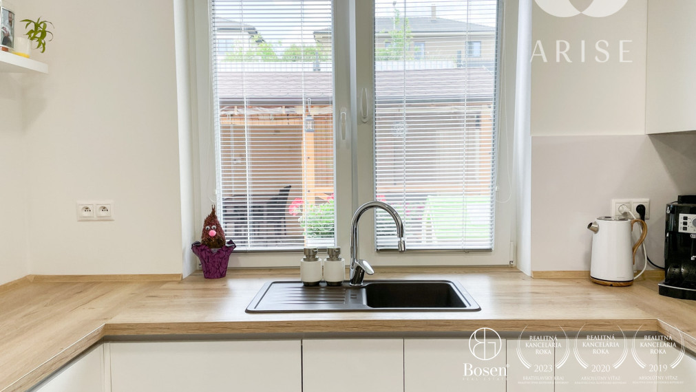 Na predaj novostavba 3-izbového bytu s pozemkom v Malých Bieliciach