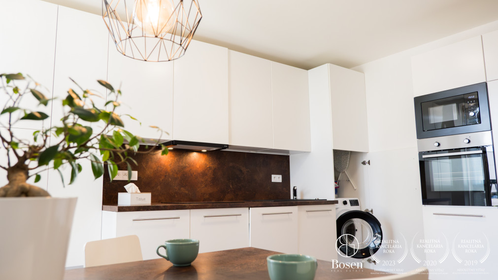 BOSEN I Rezervovaný !!! 2 izbový štýlový  byt, po kompletnej rekonštrukcii