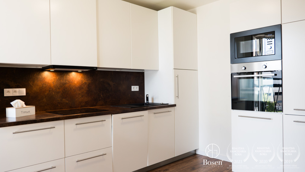 BOSEN I Rezervovaný !!! 2 izbový štýlový  byt, po kompletnej rekonštrukcii