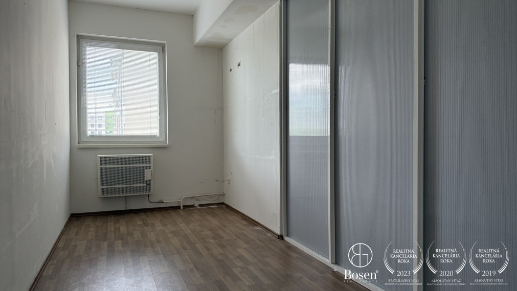 BOSEN | NEBYTOVÝ PRIESTOR V CENTRE MESTA DUNAJSKÁ STREDA – ROTUNDA, 41,9 m²