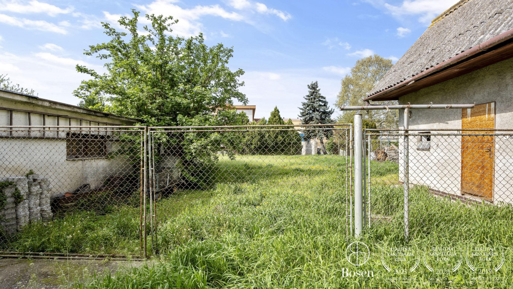 BOSEN | Rodinný dom s garážou, pozemok 914m2