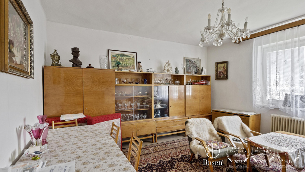 BOSEN | Rodinný dom s garážou, pozemok 914m2