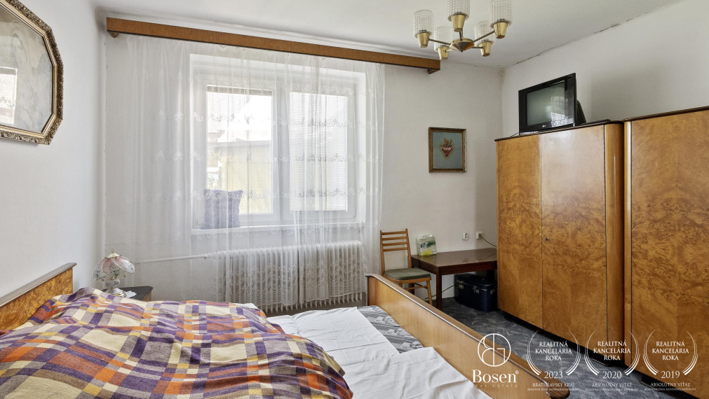 BOSEN | Rodinný dom s garážou, pozemok 914m2