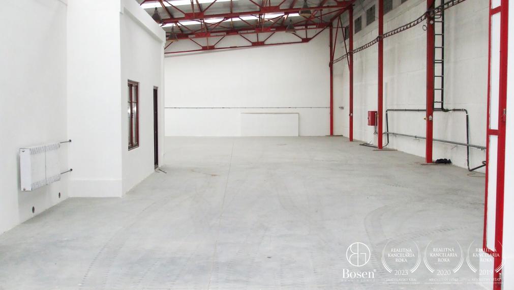 BOSEN |   Skladovo - výrobný objekt s kancelárskym zázemím.