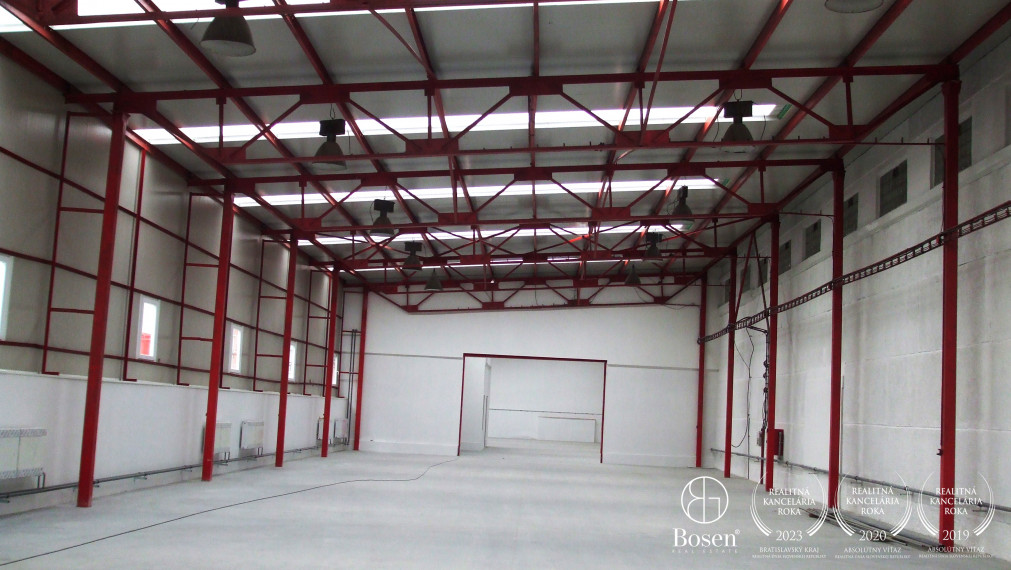 BOSEN |   Skladovo - výrobný objekt s kancelárskym zázemím.