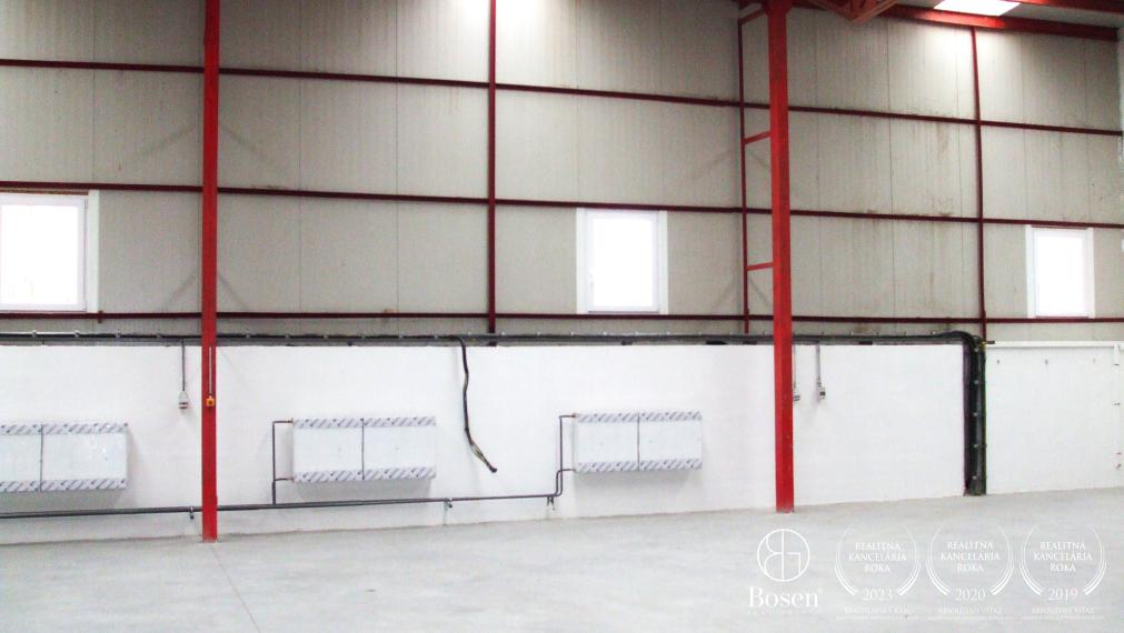 BOSEN |   Skladovo - výrobný objekt s kancelárskym zázemím.