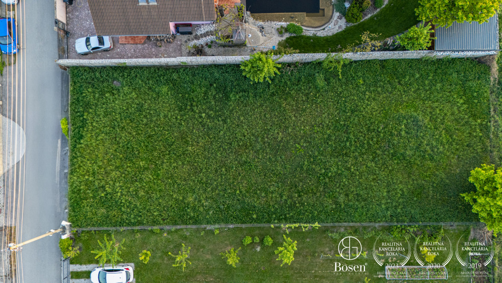 BOSEN | Pozemok na výstavbu rodinného domu v Kvetoslavove