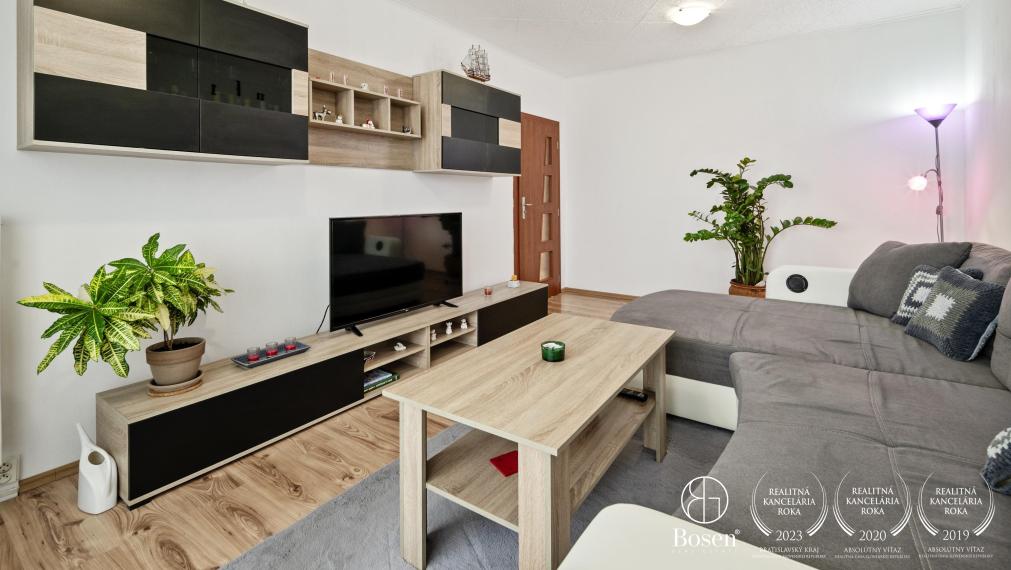 BOSEN | REZERVOVANÉ- Na predaj 3 izbový byt, ktorý je prerobený na 4 izbový Malacky, sídlisko Juh