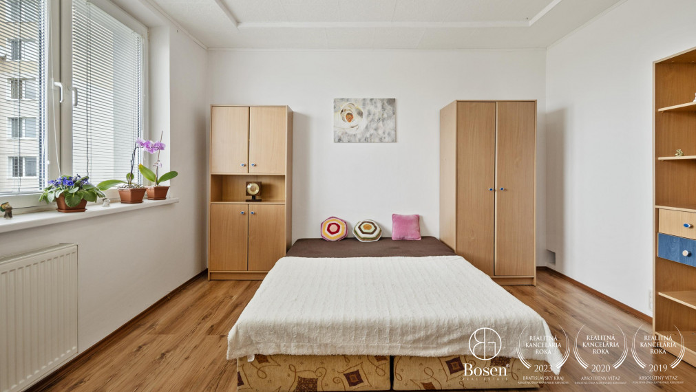 BOSEN | REZERVOVANÉ- Na predaj 3 izbový byt, ktorý je prerobený na 4 izbový Malacky, sídlisko Juh