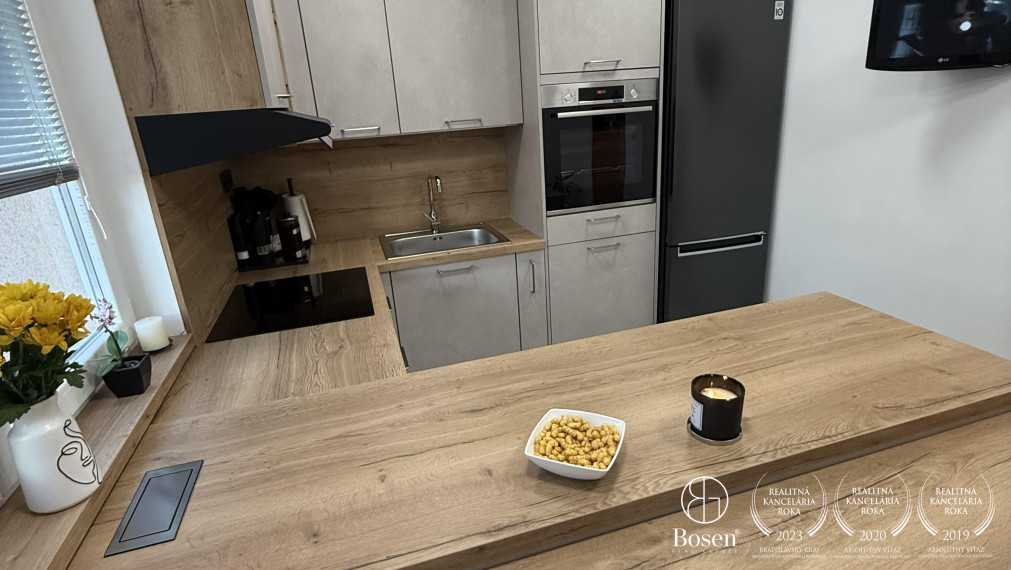 BOSEN | 4 izbový  byt s novou kuchyňou v Piešťanoch