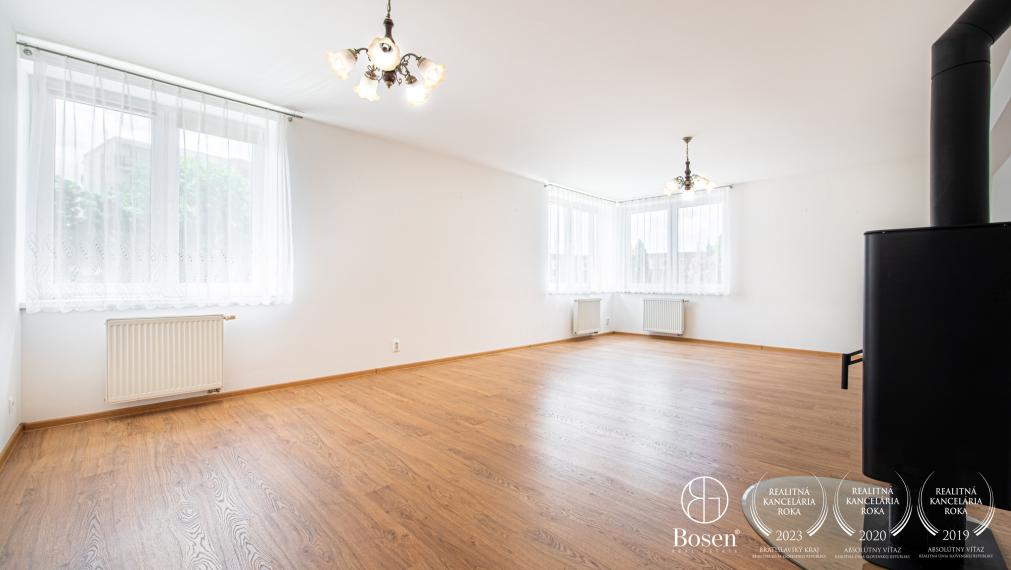 BOSEN | Na predaj rodinný dom vo výbornej lokalite 1008m2 - Zlatovce v Trenčíne