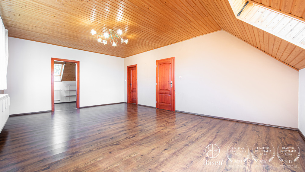 BOSEN | Na predaj rodinný dom vo výbornej lokalite 1008m2 - Zlatovce v Trenčíne