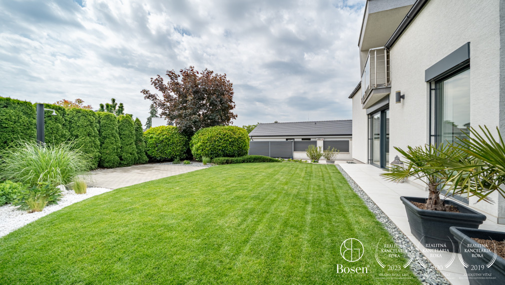 PREDANÉ - BOSEN | 5 izb. RD s jedinečným šarmom a súkromnou cestou, Ivanka pri Dunaji, 180 m2