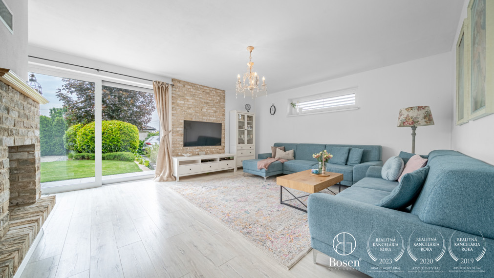 PREDANÉ - BOSEN | 5 izb. RD s jedinečným šarmom a súkromnou cestou, Ivanka pri Dunaji, 180 m2