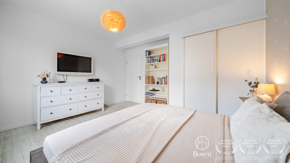 PREDANÉ - BOSEN | 5 izb. RD s jedinečným šarmom a súkromnou cestou, Ivanka pri Dunaji, 180 m2