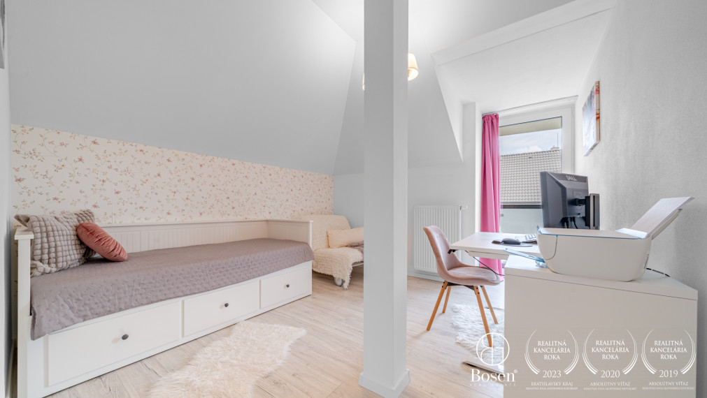 PREDANÉ - BOSEN | 5 izb. RD s jedinečným šarmom a súkromnou cestou, Ivanka pri Dunaji, 180 m2