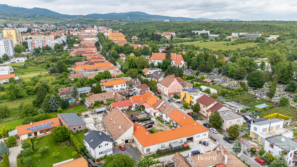 REZERVOVANÉ / Bosen Realicity / zrekonštruovaný 3 izbový byt Modra - 97,63 m2