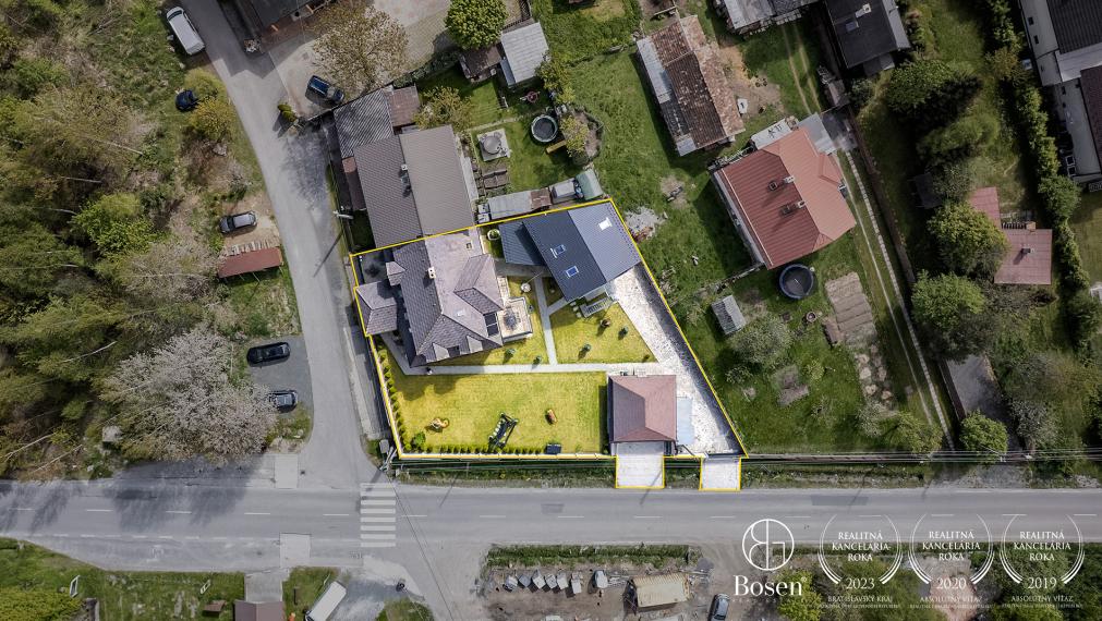 BOSEN | Predaj rodinnej vily v podtatranskej obci Štôla