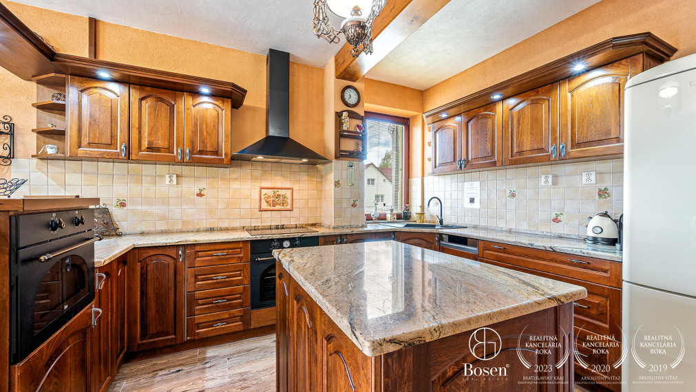 BOSEN | Predaj rodinnej vily v podtatranskej obci Štôla