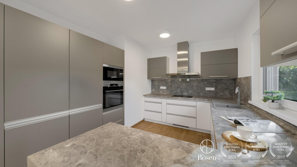 BOSEN | 4 izbový moderný dom s vírivkou, pozemok 627 m², Penati Golf