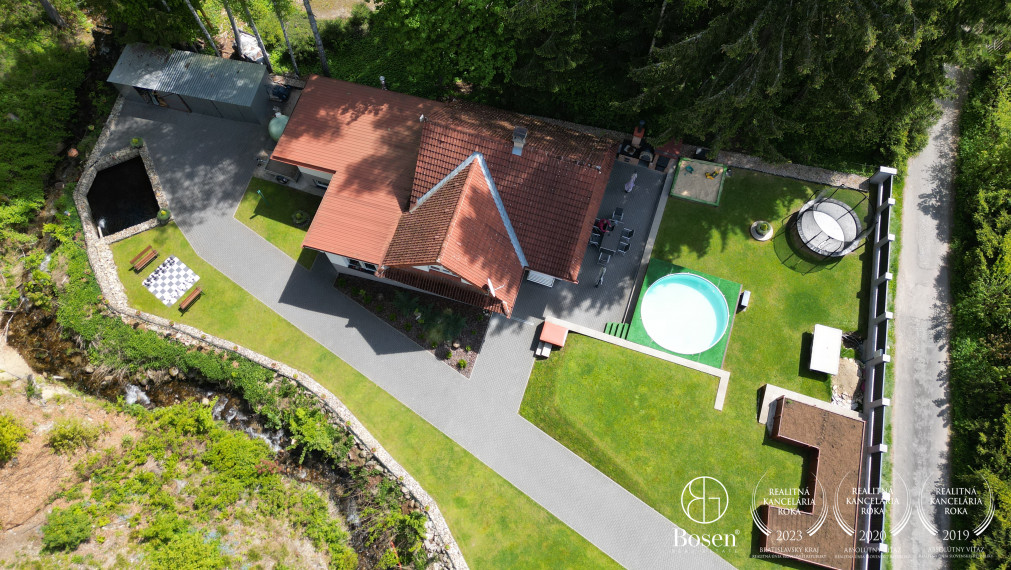 BOSEN | 4 izbová chata priamo v prírode pri meste Donovaly