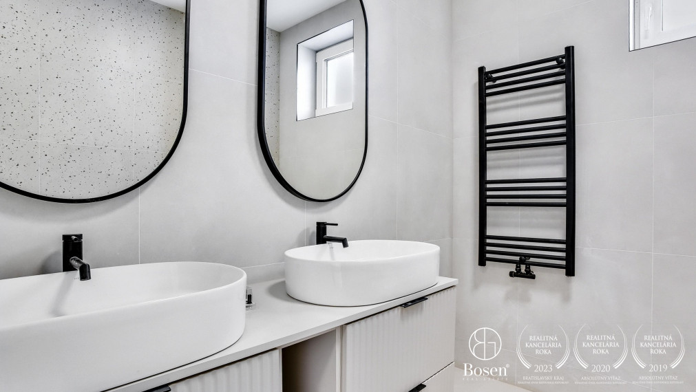 REZERVOVANÉ!!! BOSEN | Na predaj novostavba 5 izbového rodinného domu s garážou