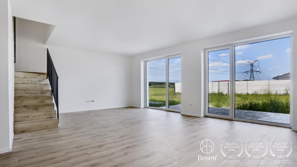 REZERVOVANÉ!!! BOSEN | Na predaj novostavba 5 izbového rodinného domu s garážou