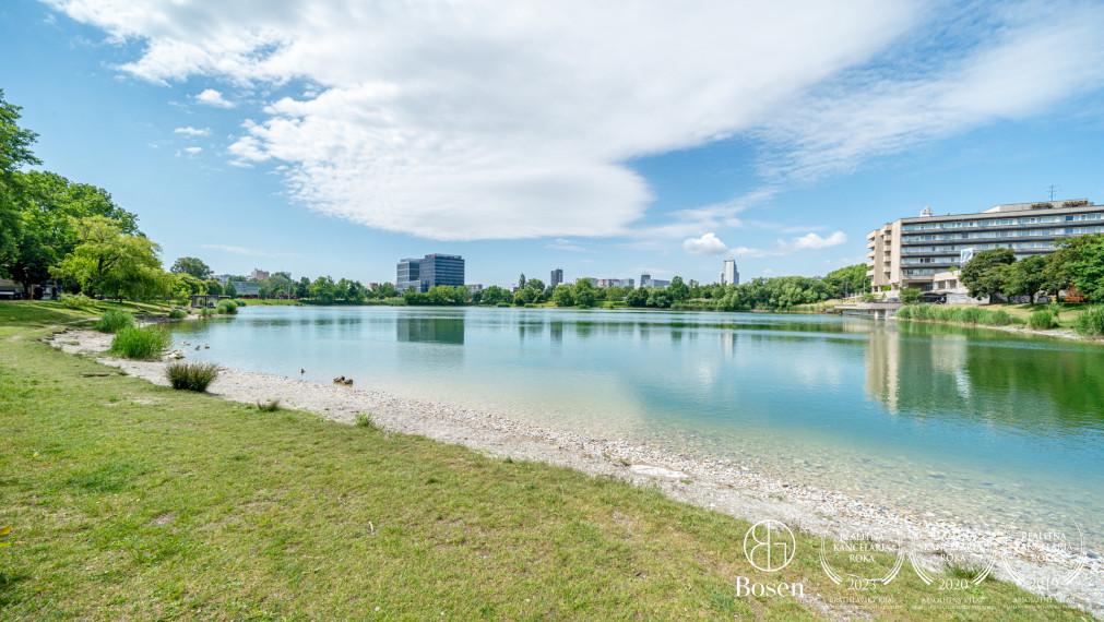 PREDANÉ: BOSEN | 2,5kk byt s pracovňou v projekte Ship House, Ružinov
