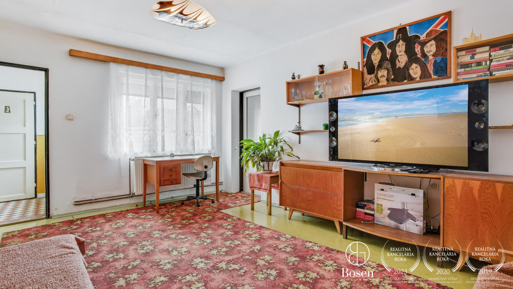 REZERVOVANÉ! BOSEN | Rodinný dom pôvodný stav Šaštín-Stráže