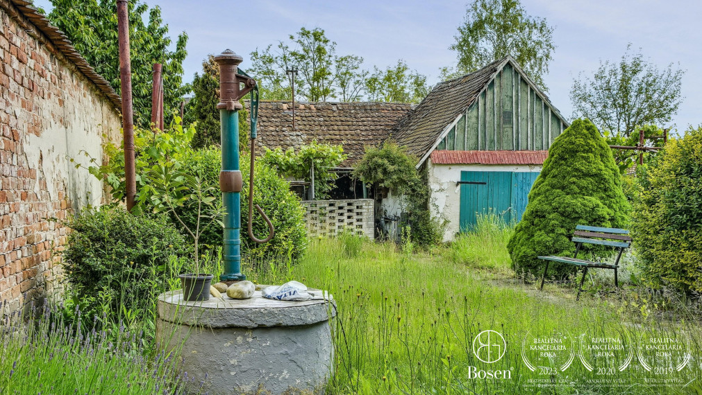 REZERVOVANÉ! BOSEN | Rodinný dom pôvodný stav Šaštín-Stráže